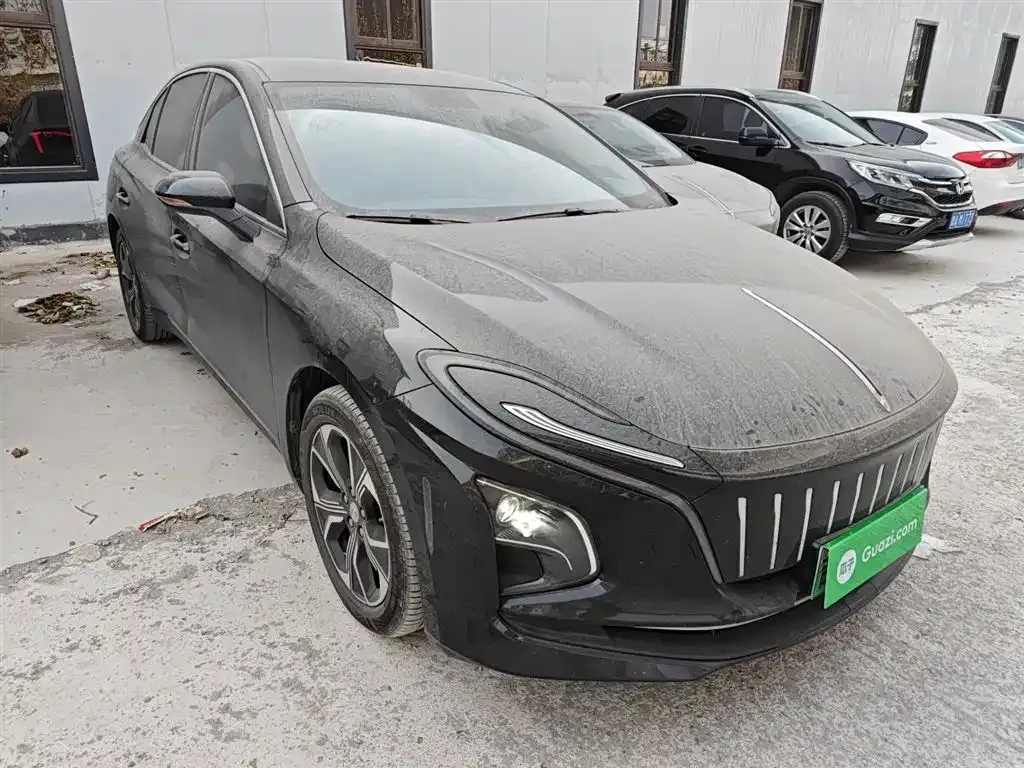 Hongqi E-QM5 2024 из CN, фото 3
