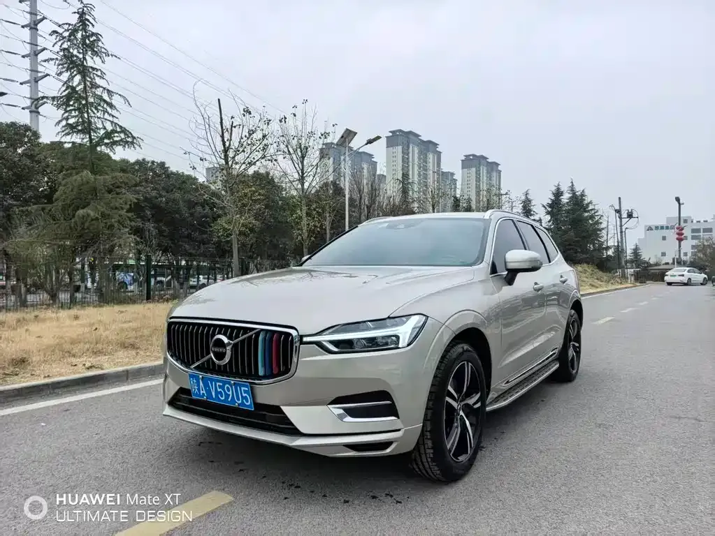 Volvo XC60 2021 из CN, фото 1