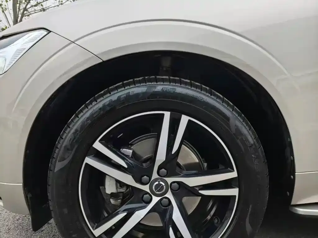 Volvo XC60 2021 из CN, фото 2