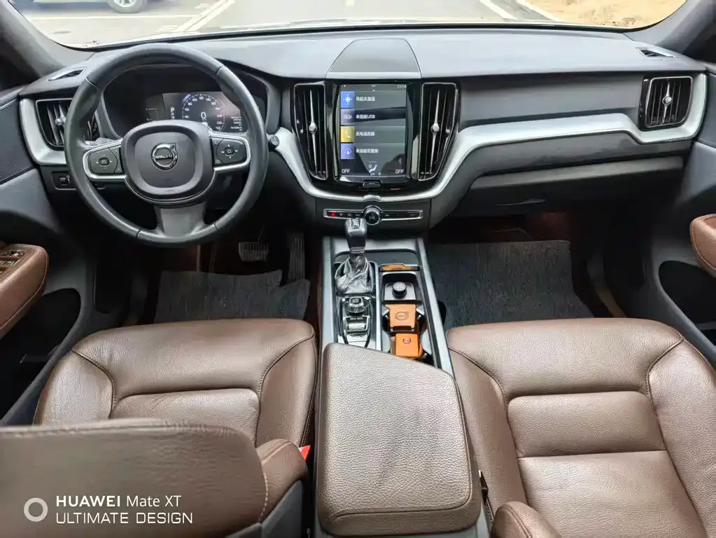 Volvo XC60 2021 из CN, фото 6