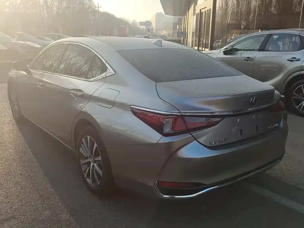 Lexus ES 2021 из CN, фото 10