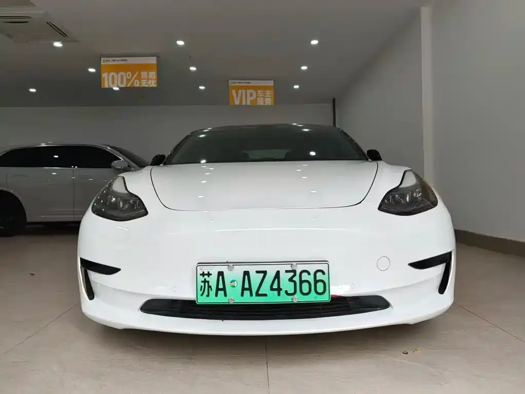 Tesla Model 3 — фото 2