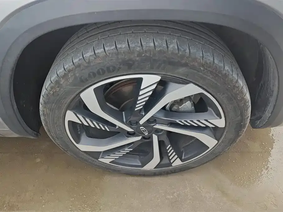 Geely Xingyue L 2023 из CN, фото 3