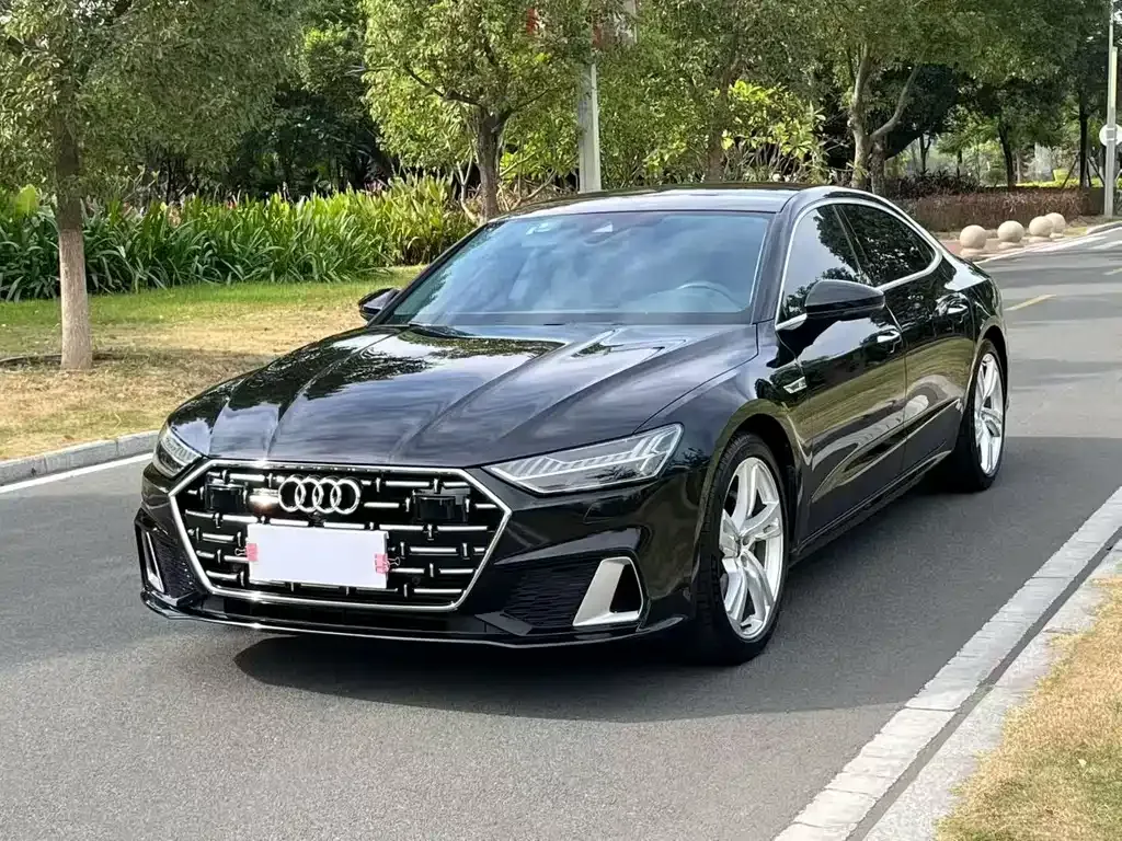 Audi A7L 2023 из CN, фото 1