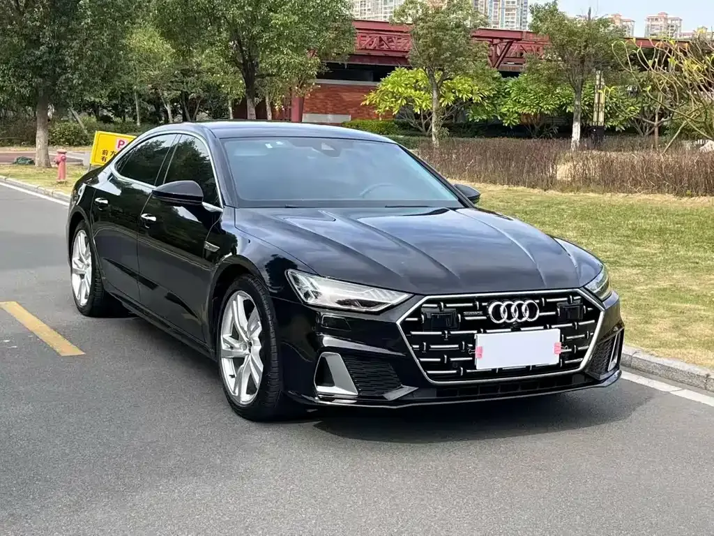 Audi A7L 2023 из CN, фото 7