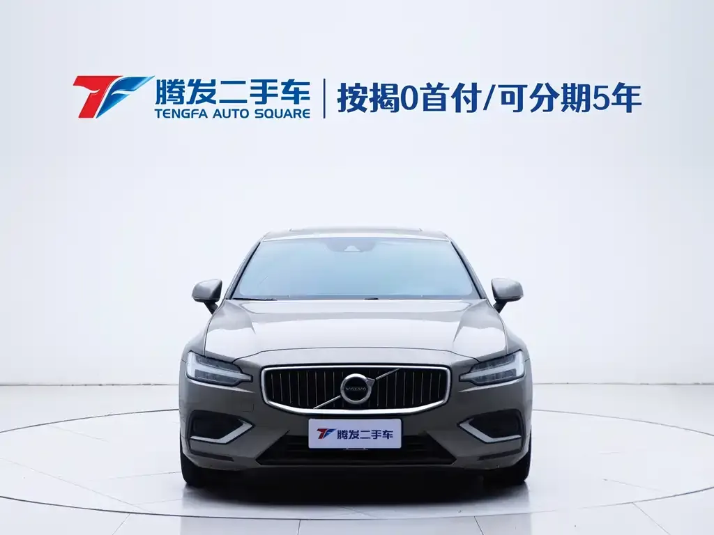 Volvo S60 2022 из CN, фото 2