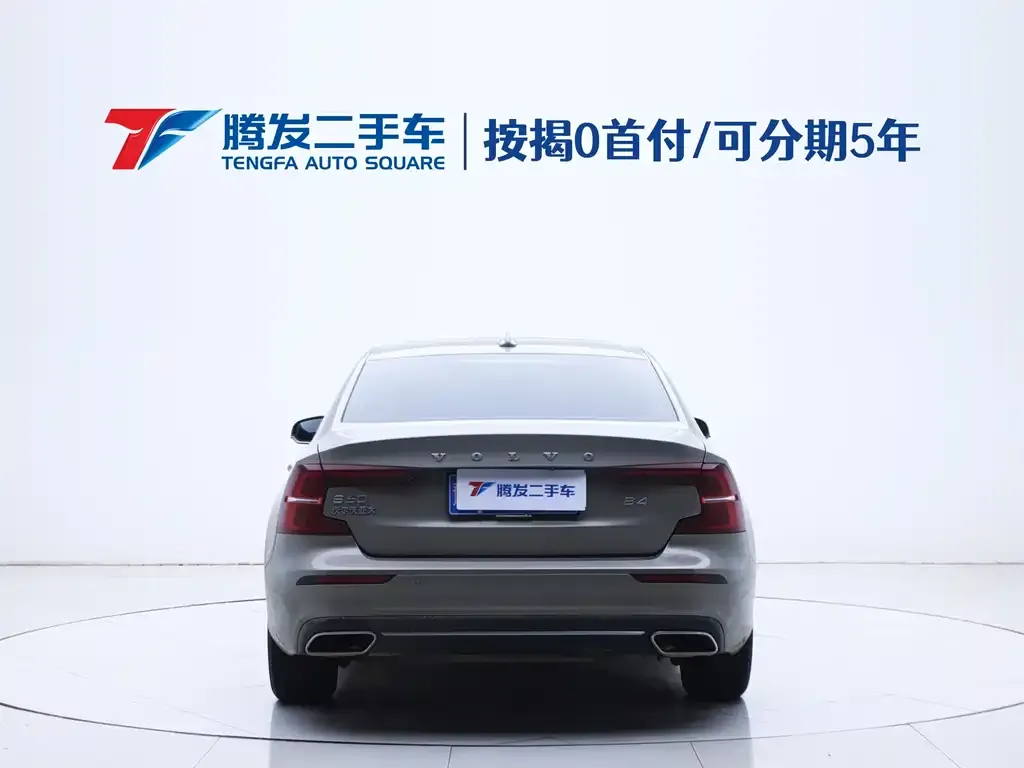 Volvo S60 2022 из CN, фото 4