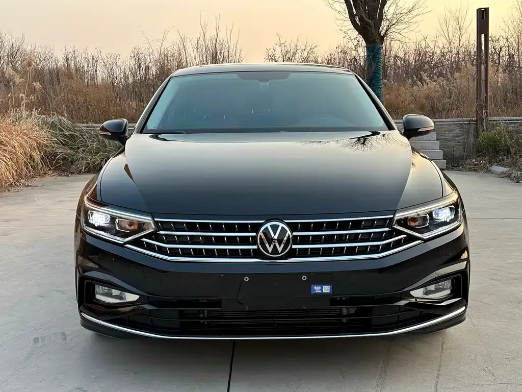 Volkswagen Magotan 2023 из CN, фото 2