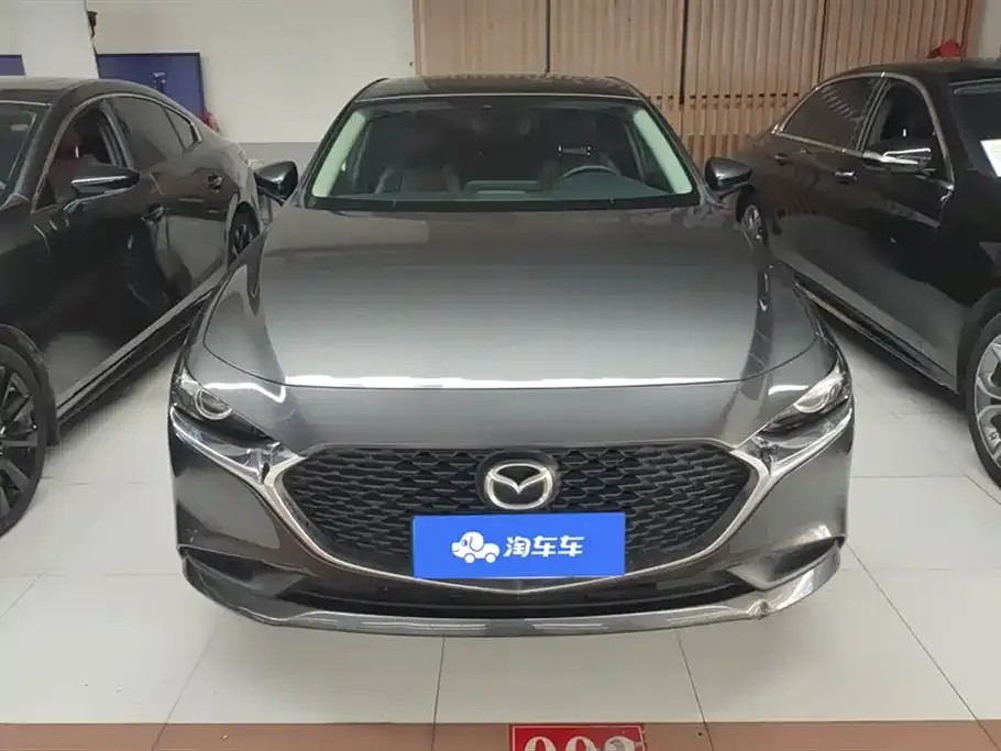 Mazda 3 Axela 2022 из CN, фото 2