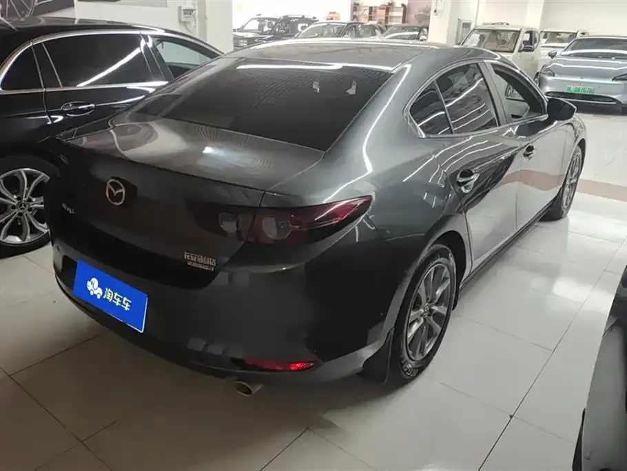 Mazda 3 Axela 2022 из CN, фото 3
