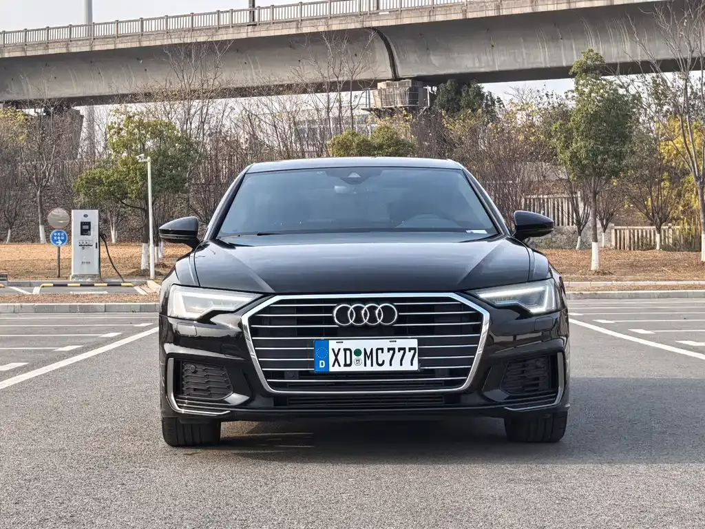 Audi A6L — фото 5