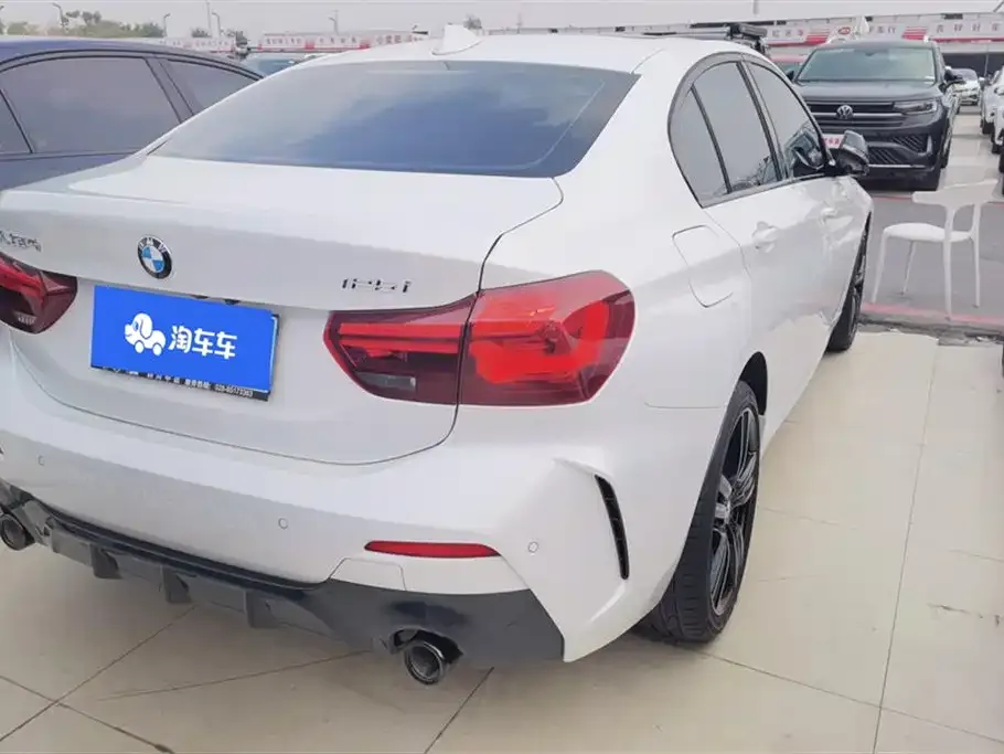 BMW 1 Series 2024 из CN, фото 3