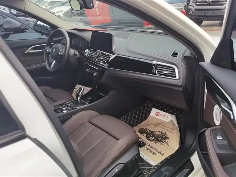 BMW 1 Series 2024 из CN, фото 8