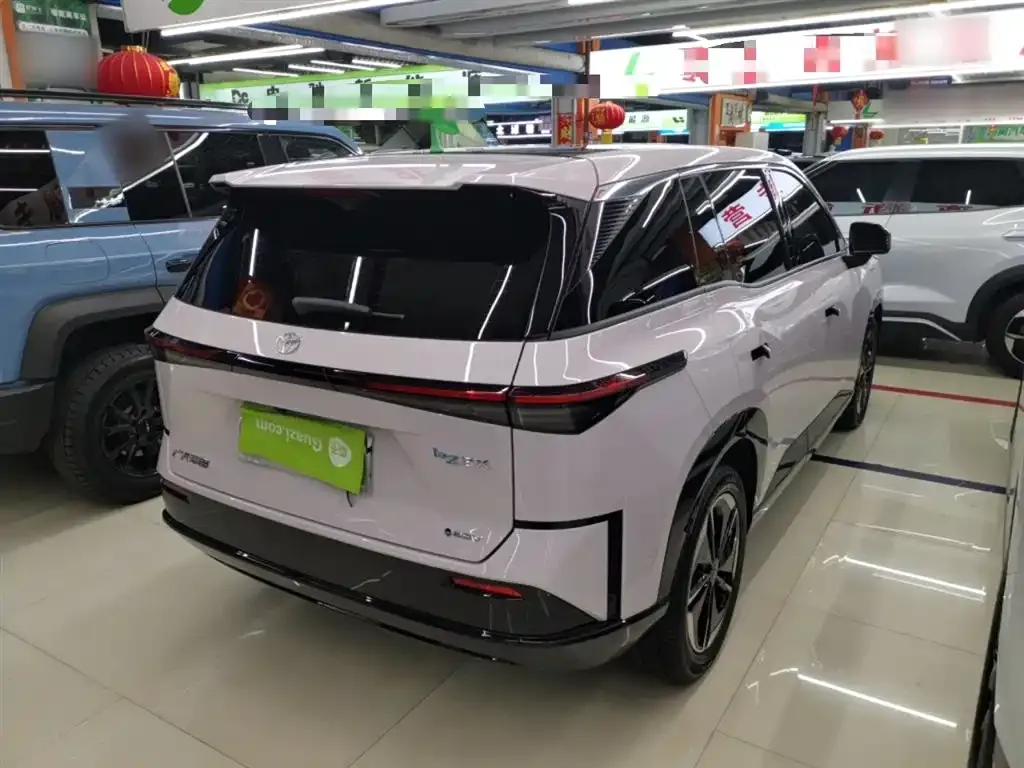 Toyota Platinum 3X 2025 из CN, фото 7