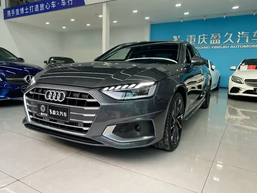 Audi A4L 2022 из CN, фото 1