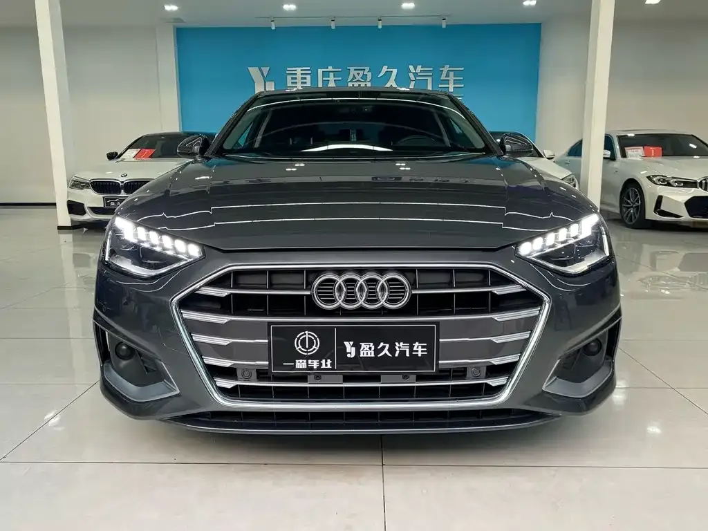 Audi A4L 2022 из CN, фото 4