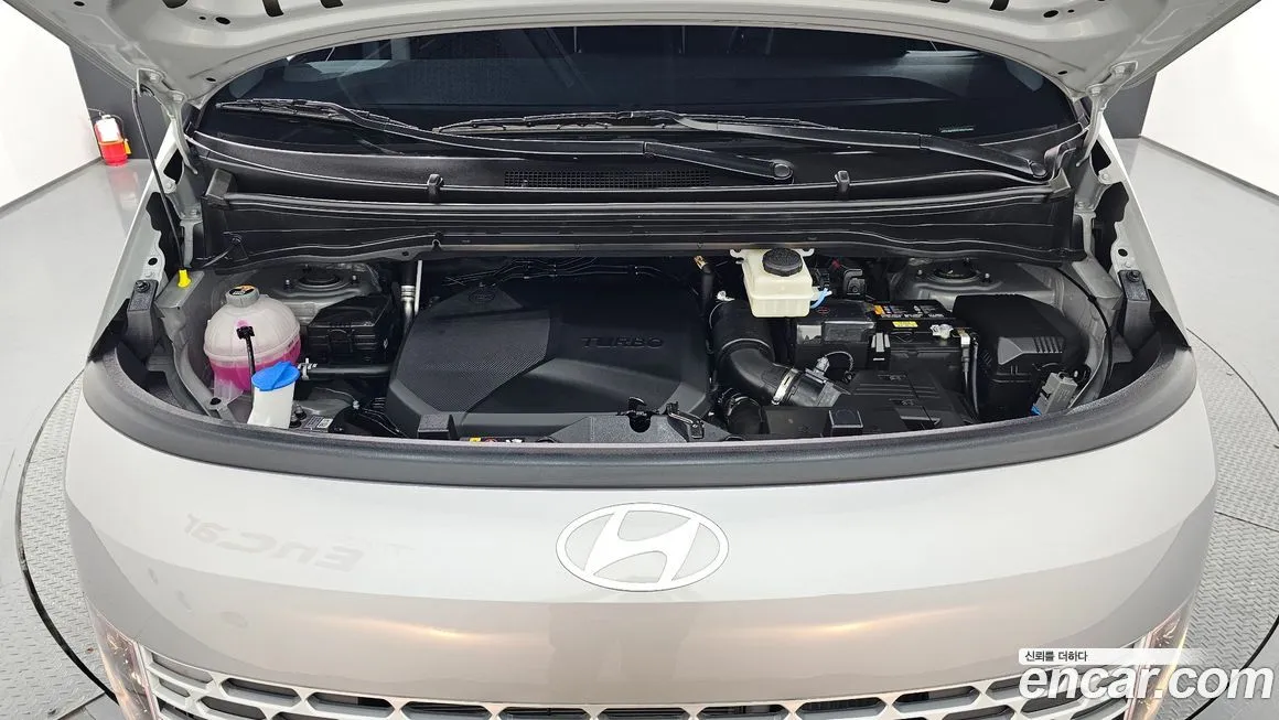 Hyundai Staria — фото 4