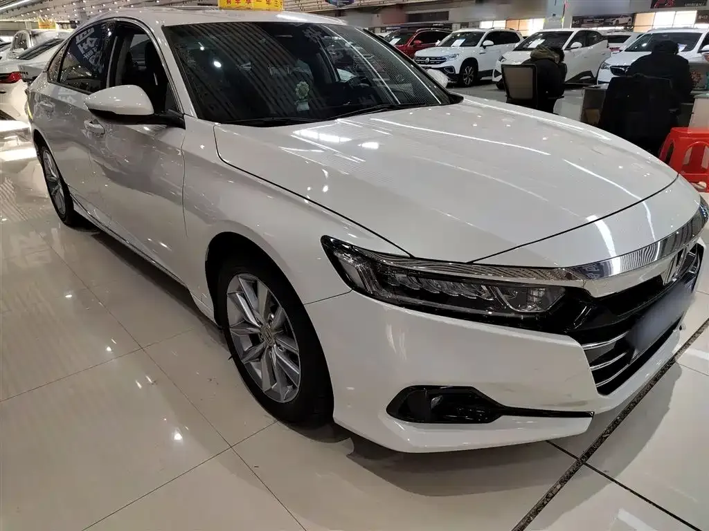 Honda Accord — фото 5