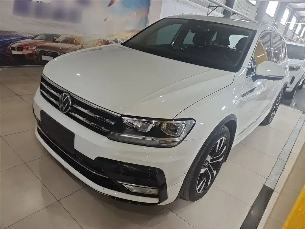 Volkswagen Tiguan L 2021 из CN, фото 1