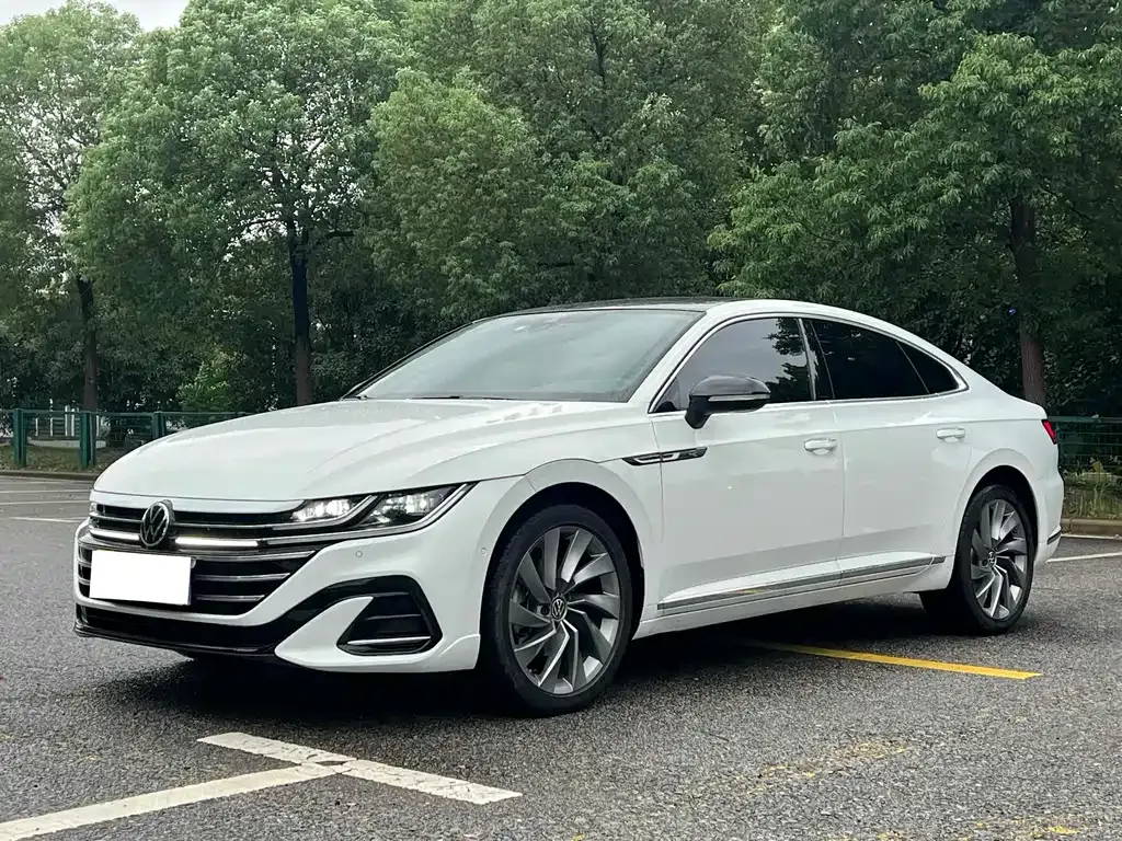 Volkswagen CC 2022 из CN, фото 1