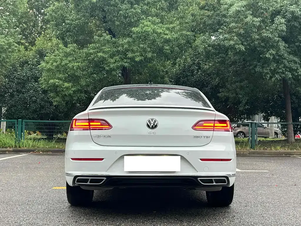 Volkswagen CC 2022 из CN, фото 8