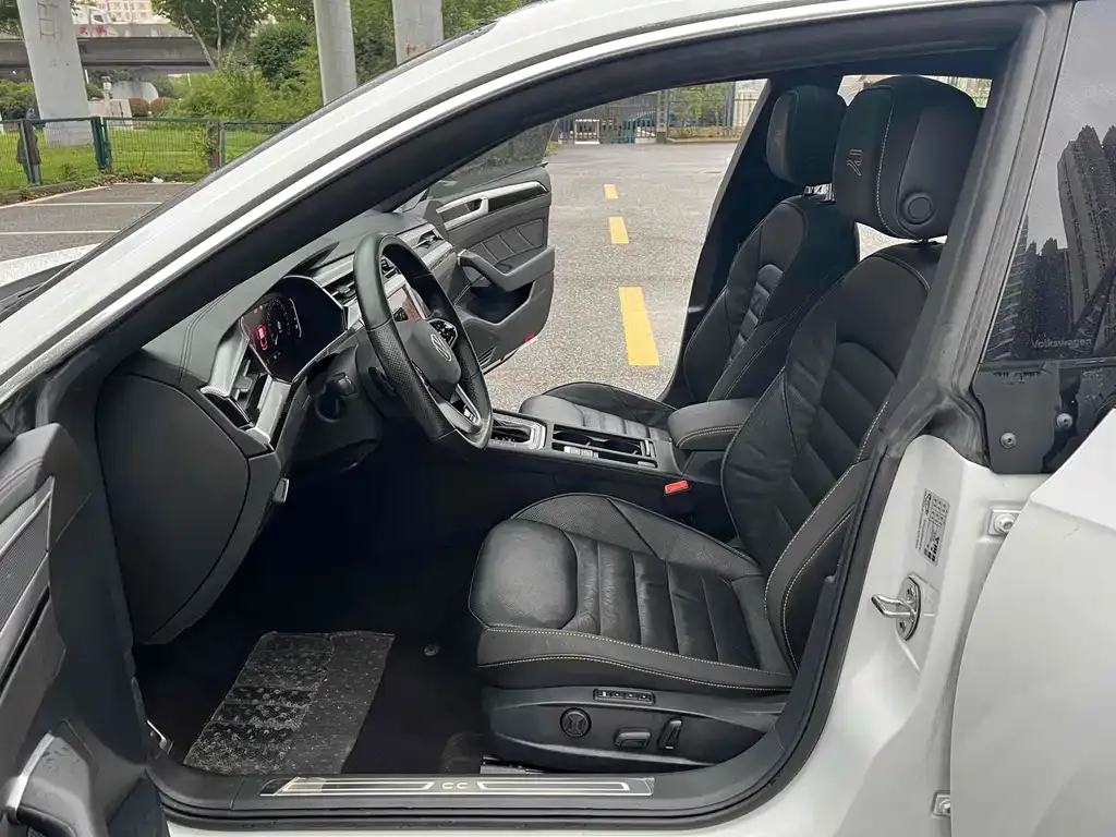 Volkswagen CC 2022 из CN, фото 5