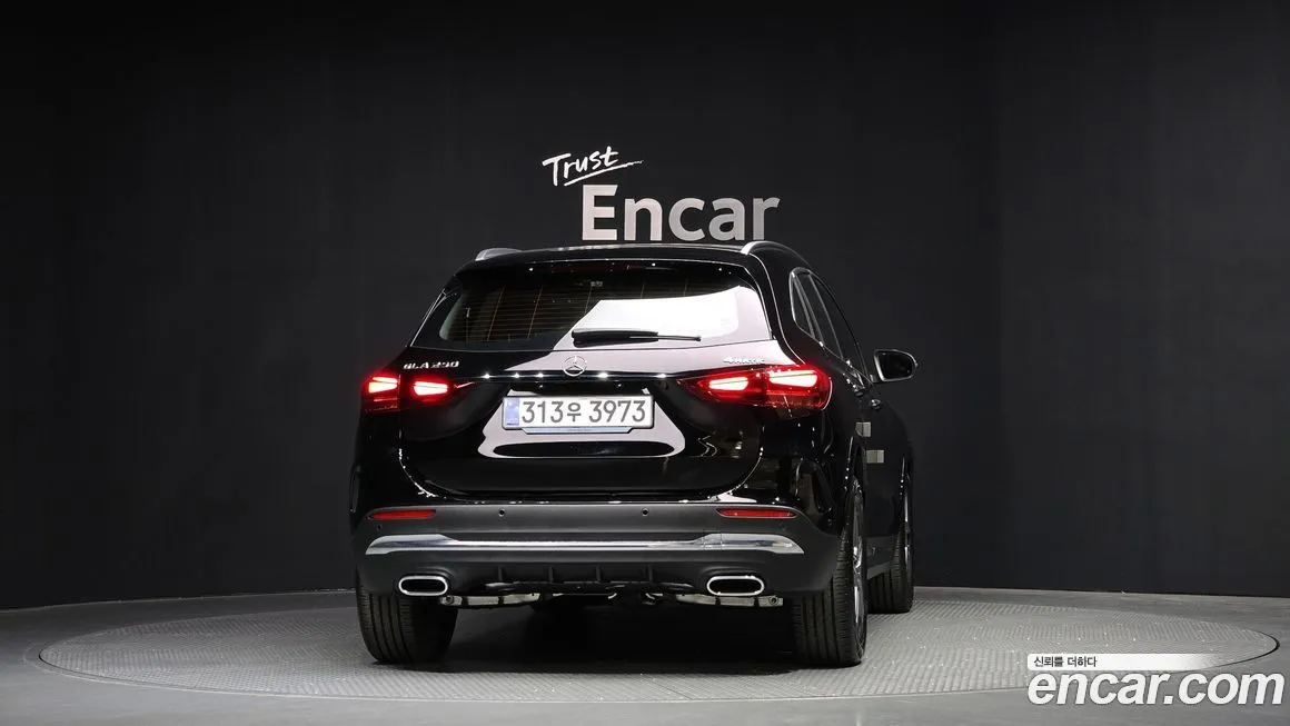 Mercedes-Benz GLA-Class — фото 8