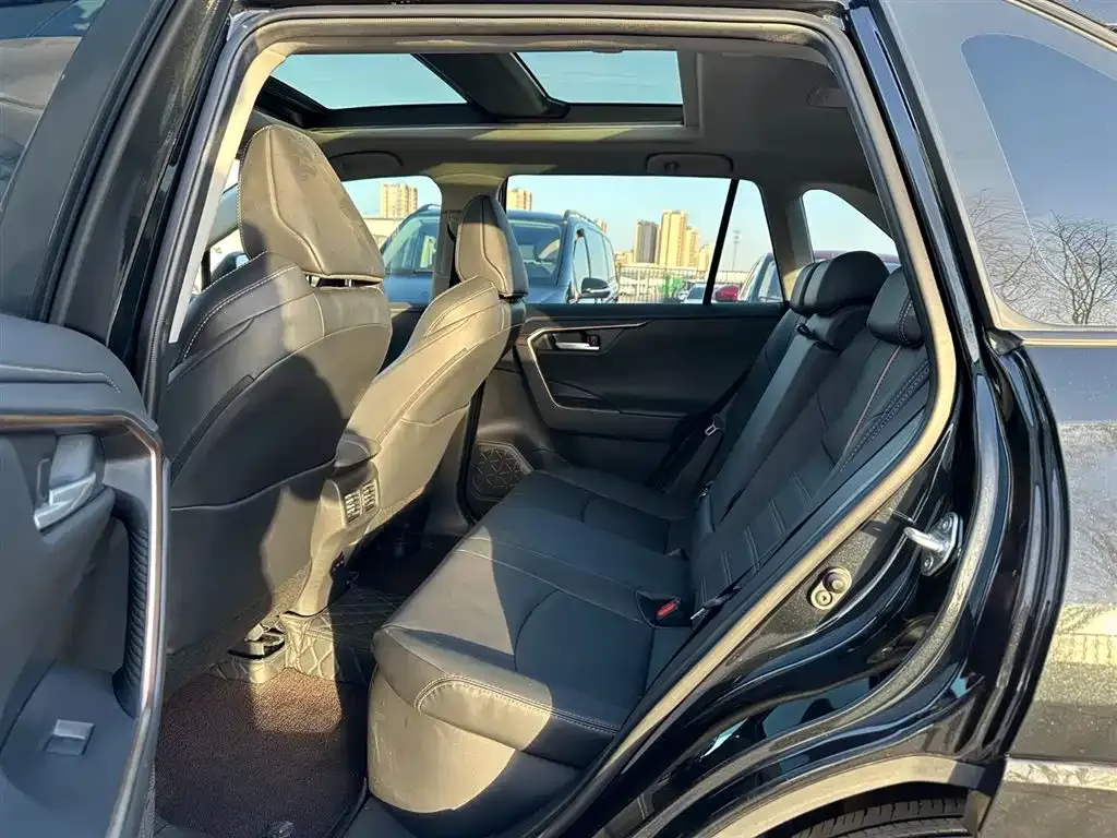 Toyota Wildlander 2025 из CN, фото 7