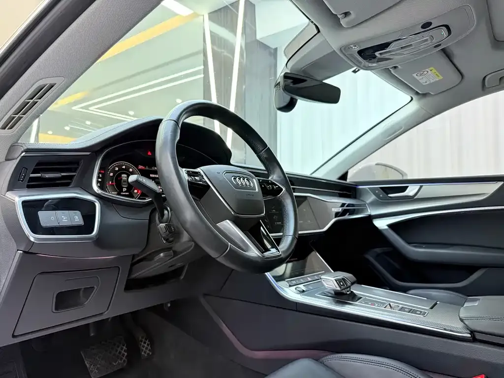 Audi A7 — фото 10