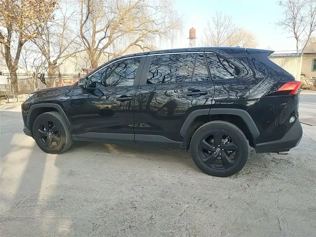 Toyota RAV4 2022 из CN, фото 3
