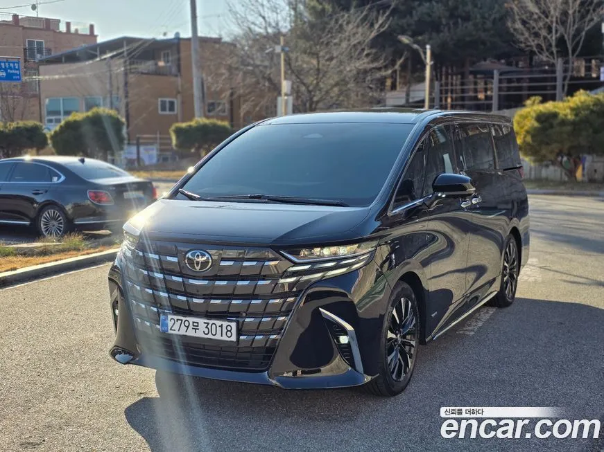 Toyota Alphard — фото 5