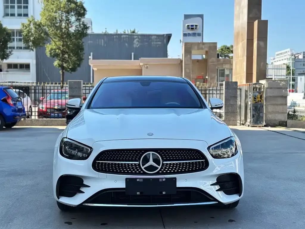 Mercedes-Benz E-Class 2023 из CN, фото 8
