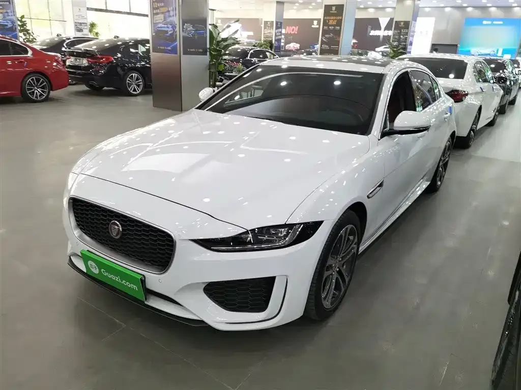 Jaguar XEL — фото 1