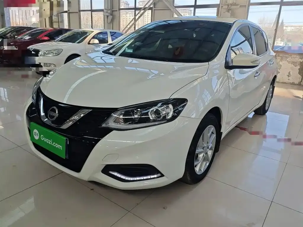 Nissan Tiida 2023 из CN, фото 1