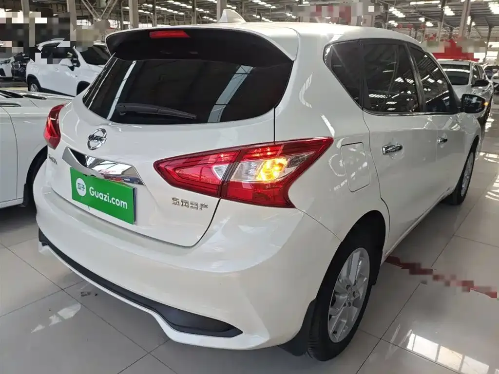 Nissan Tiida 2023 из CN, фото 9