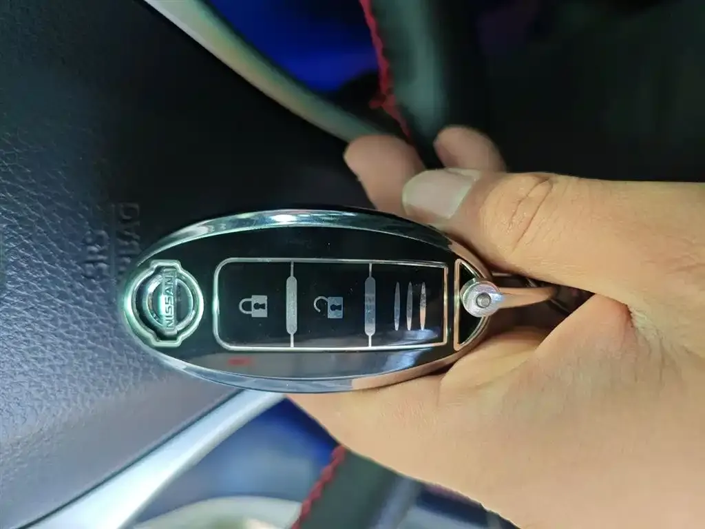 Nissan Tiida 2023 из CN, фото 8