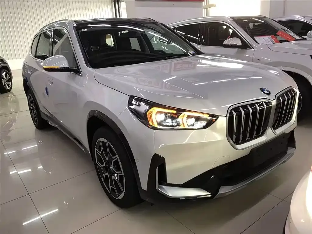 BMW X1 — фото 7