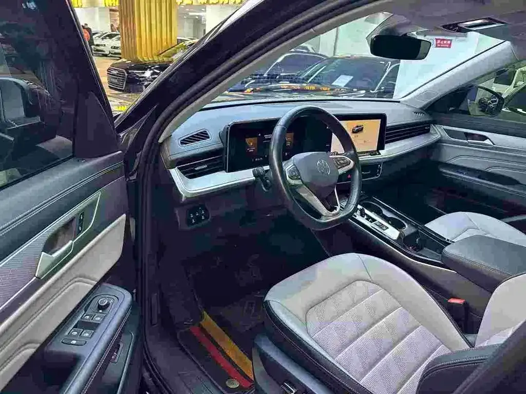 Volkswagen Tavendor 2023 из CN, фото 2