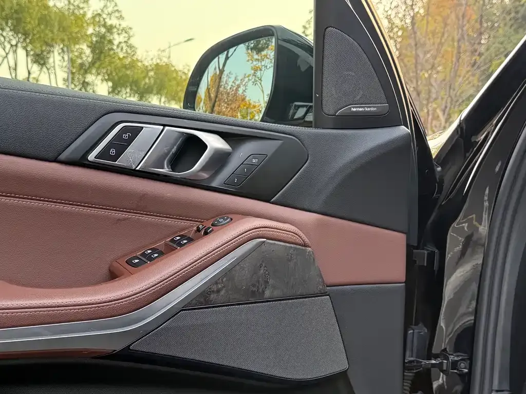 BMW X5 (Import) — фото 4