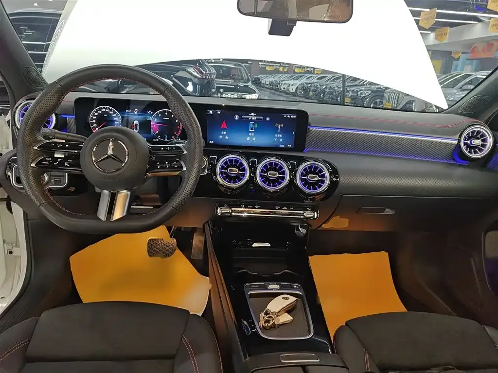 Mercedes-Benz A-Class 2024 из CN, фото 5