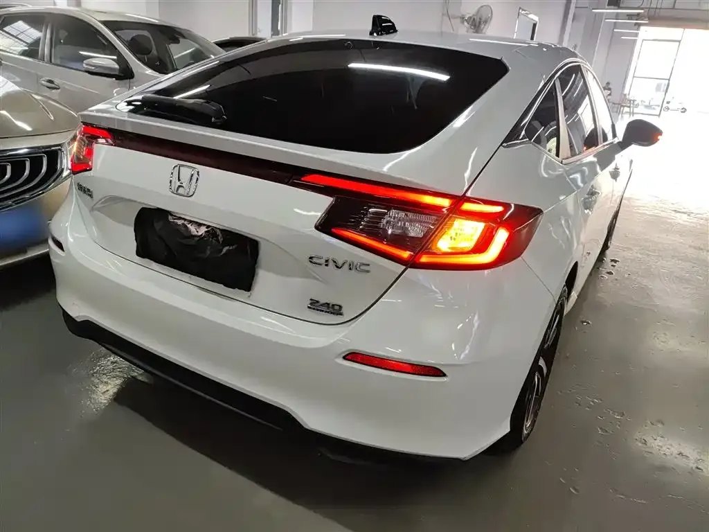 Honda Civic 2023 из CN, фото 7
