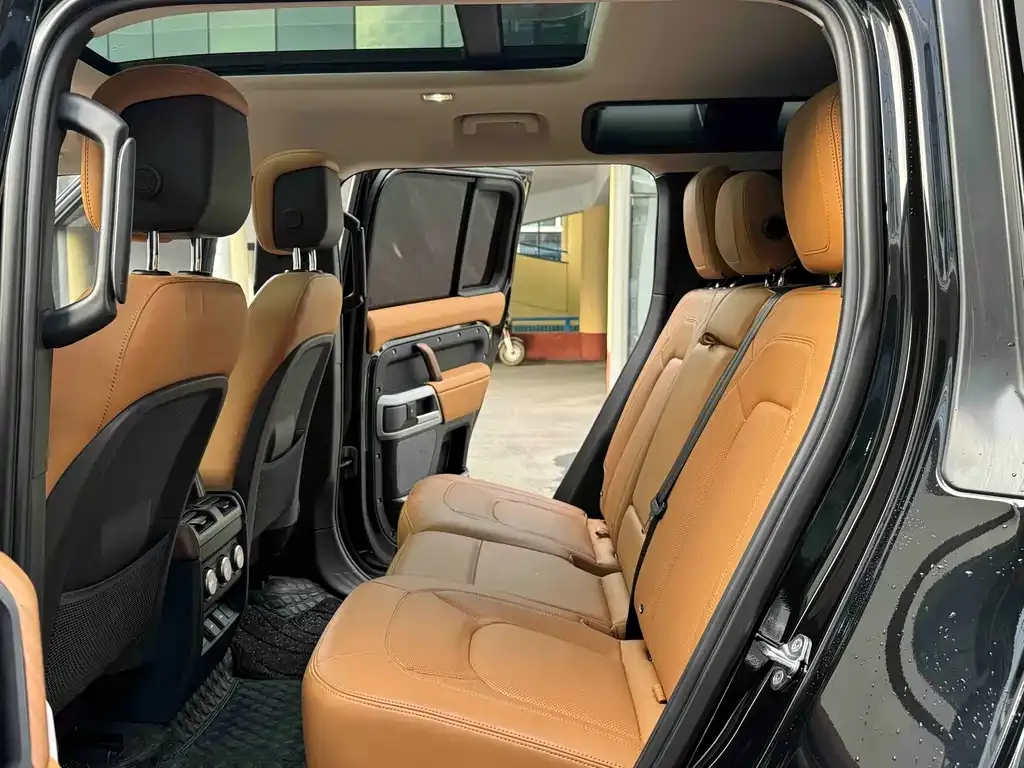 Land Rover Defender 2024 из CN, фото 3
