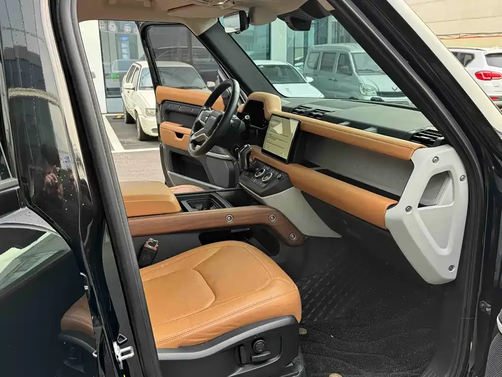 Land Rover Defender 2024 из CN, фото 8
