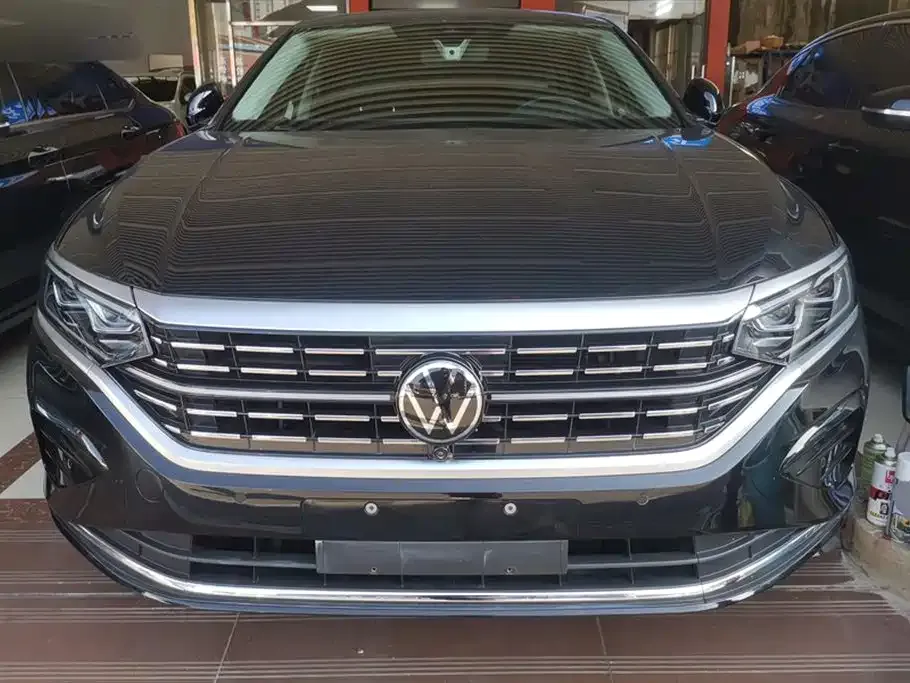 Volkswagen Passat 2023 из CN, фото 10