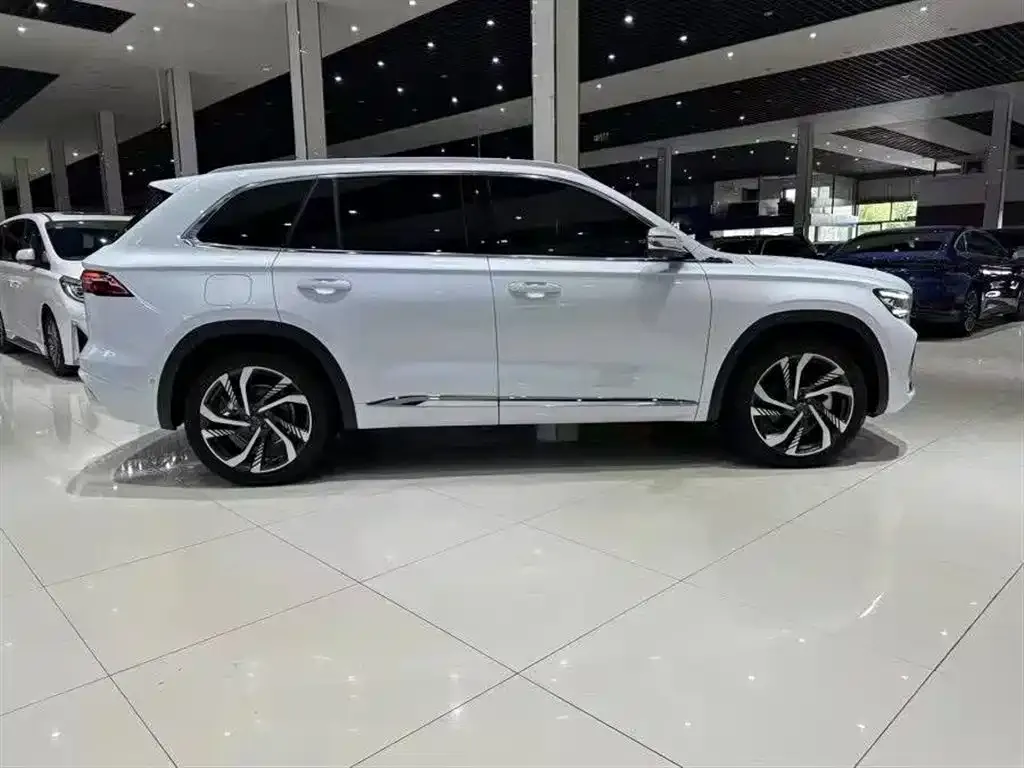 Geely Xingyue L — фото 3