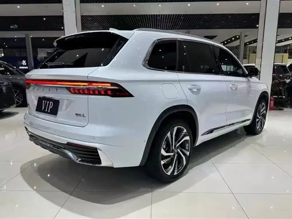 Geely Xingyue L — фото 6