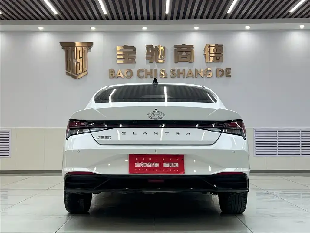 Hyundai Elantra 2023 из CN, фото 4