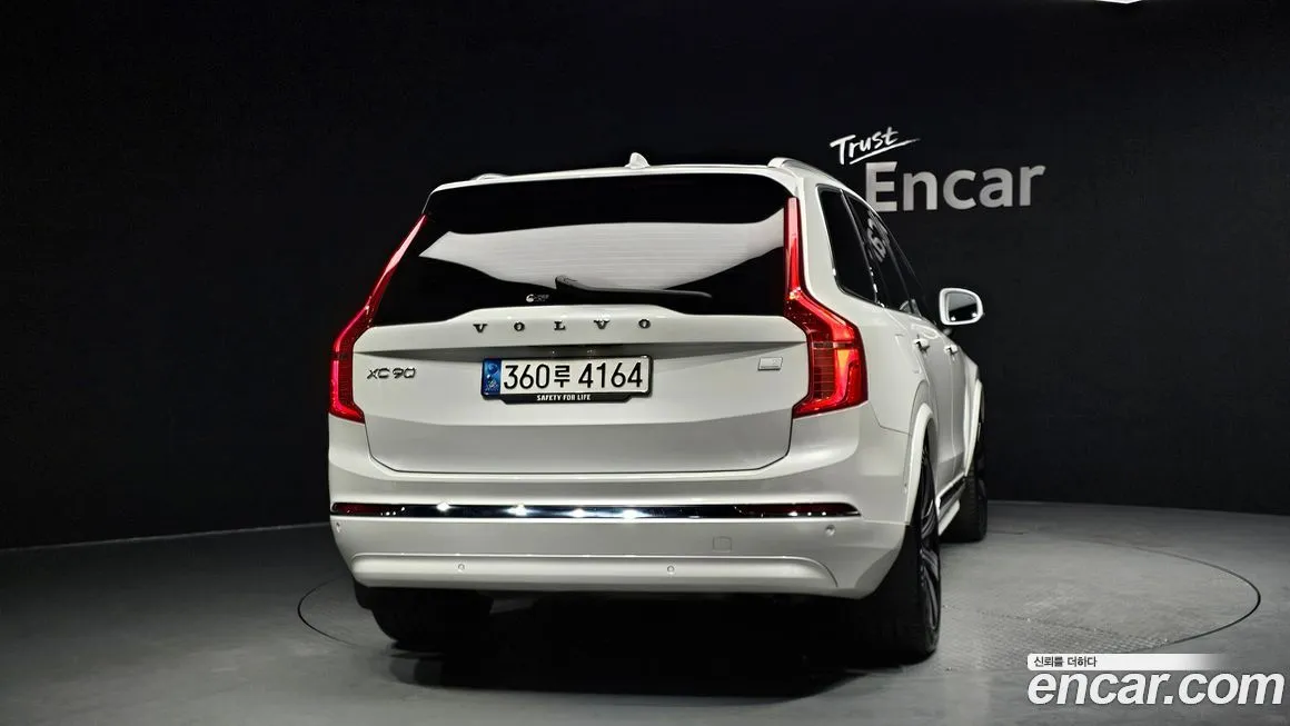 Volvo XC90 — фото 4