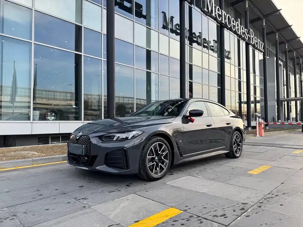 BMW i4 2026 из CN, фото 1
