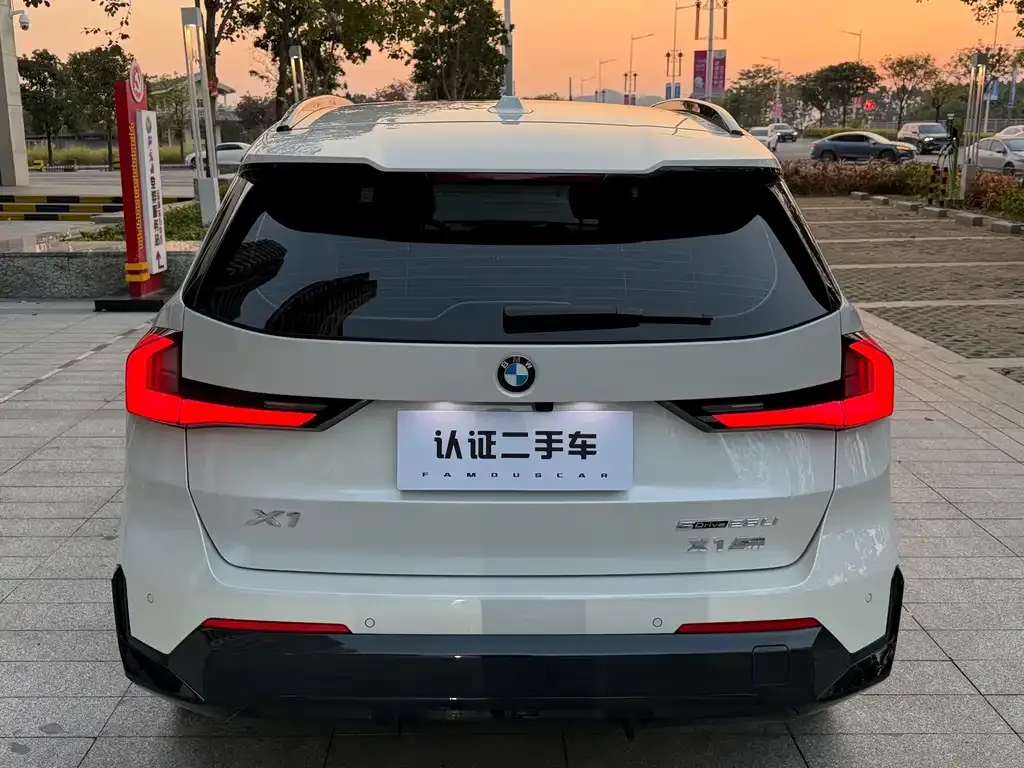 BMW X1 — фото 2